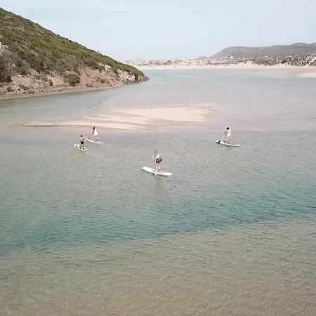 Sun And Surf Escape Free Bikes And Surfboards 阿尔热祖尔